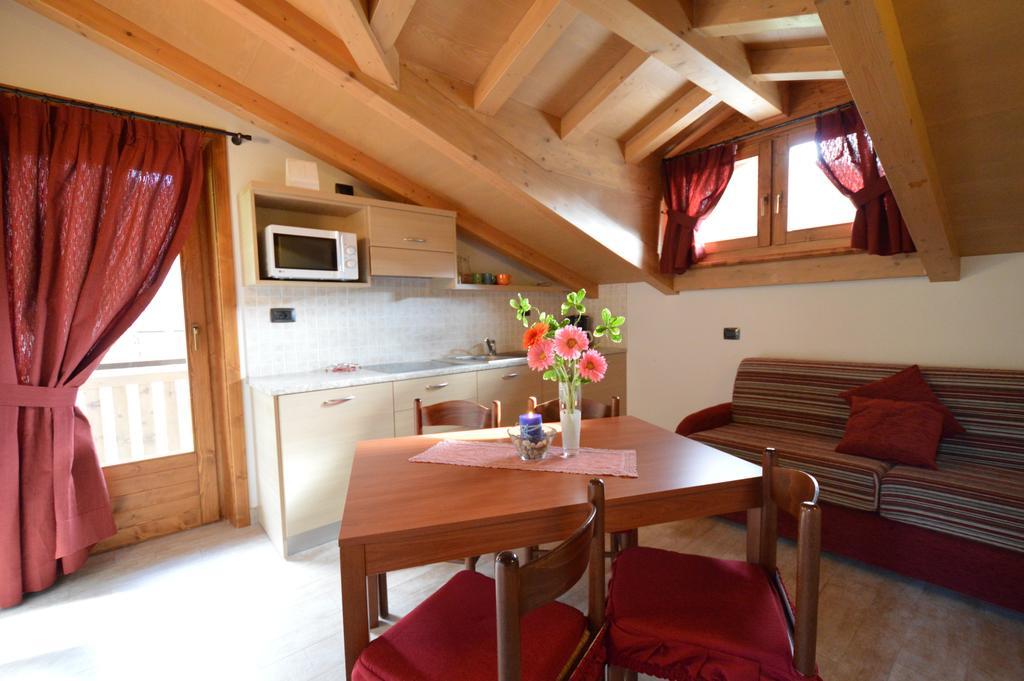 Casa Fiorella Livigno Phòng bức ảnh